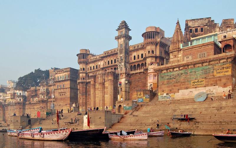 ghats-in-Varanasi
